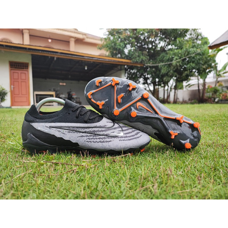 sepatu bola nike phantom