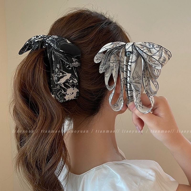 Jual Town Shell - Bingsoo Banana Pattern Korean Hair Claw / Jepit ...