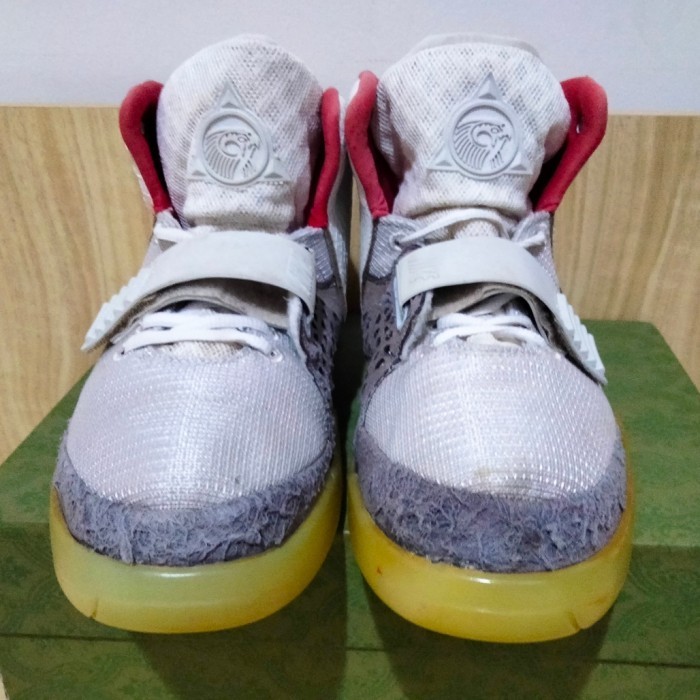 Jual Air Yeezy 2 NRG Pure Platinum Sneakers Sepatu Shoes White Grey Kanye Shopee Indonesia