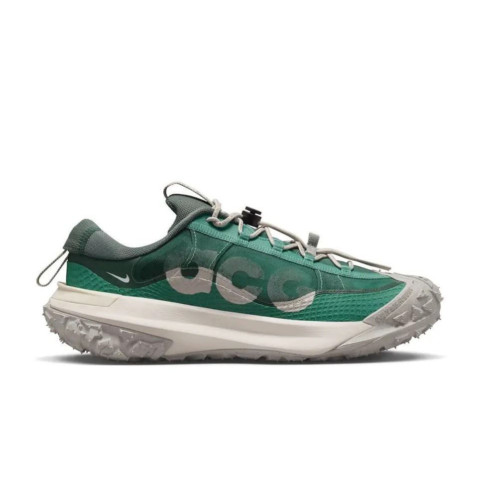 Sepatu nike acg online