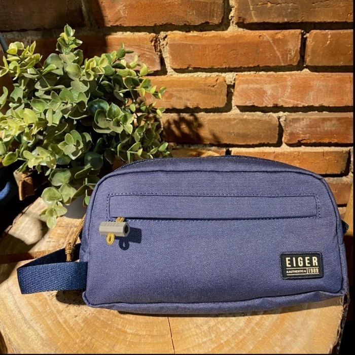 Jual EIGER TAS HANDBAG JOURNAL 2.0 DOPP KIT 2L - NAVY | Shopee Indonesia