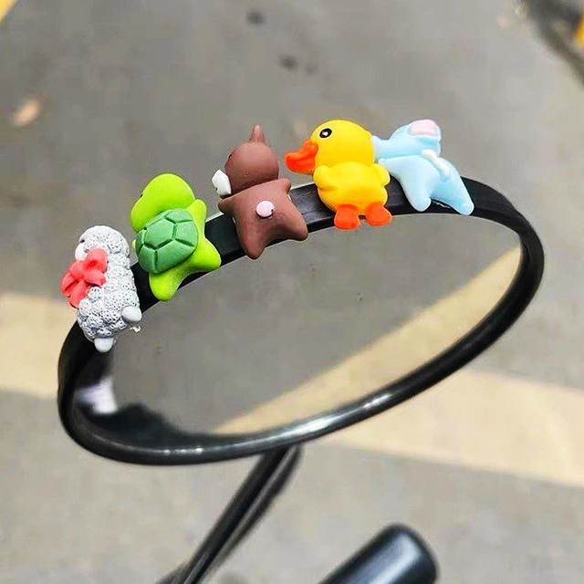 COD⚡Dekorasi Motor/Mobil/Boneka Bebek Kuning/Aksesoris Helm/Kaca Spion/Cocok Honda Beat/NMAX/GSX/Scoopy/Motor Matic