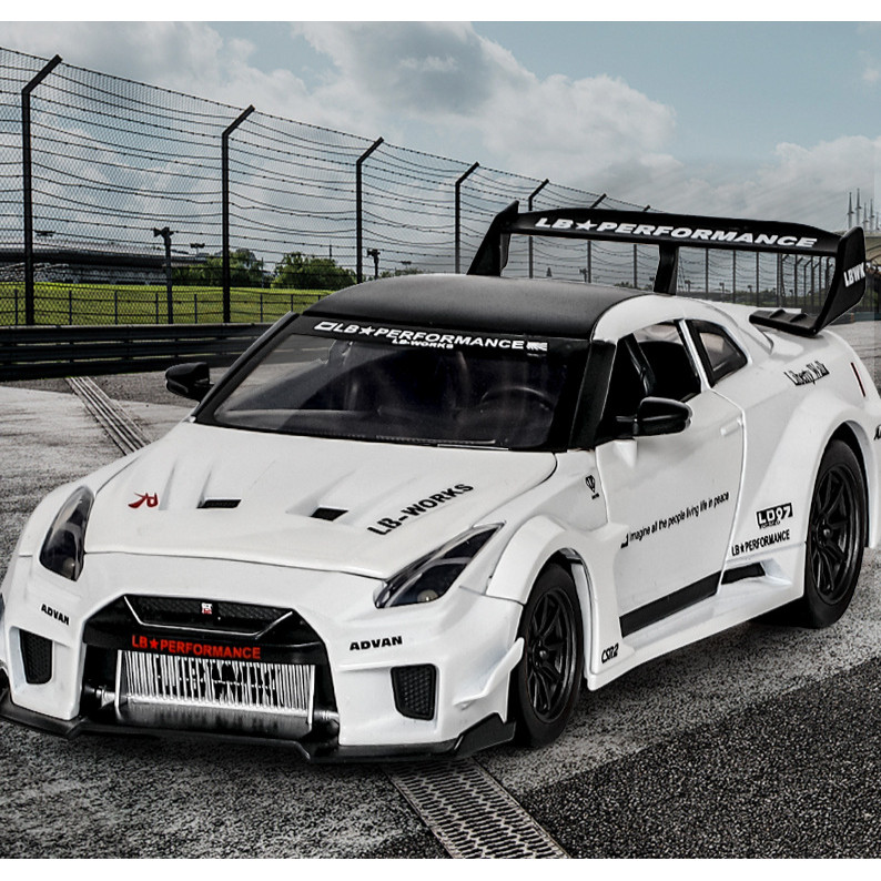Jual 1:24 Nissan GTR-CSR2 Diecast model Alloy miniatur mobil koleksi ...