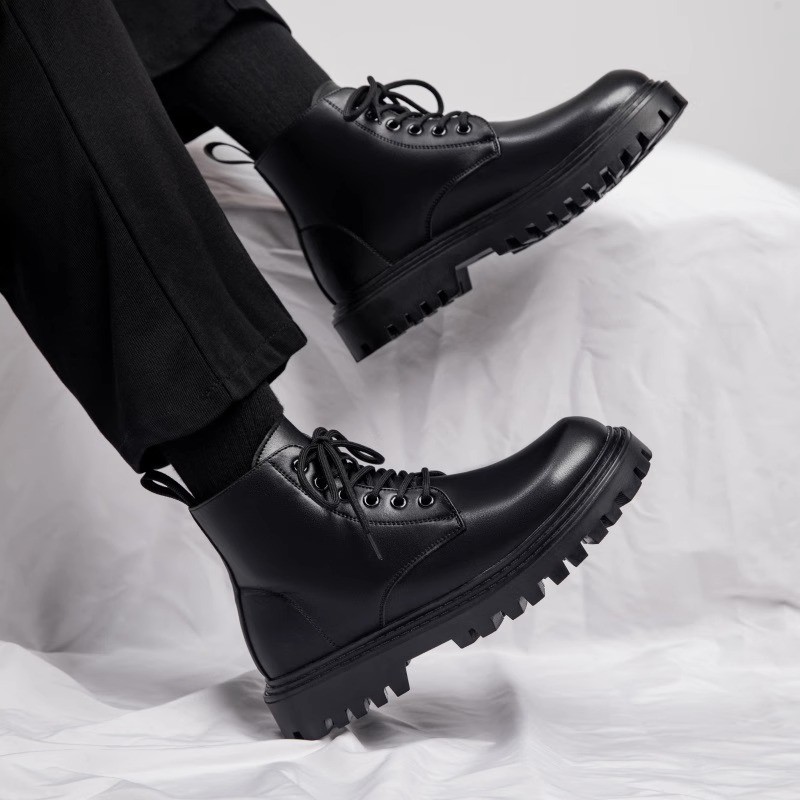 Jual Sepatu boots kulit pria trail adventure kekinian docmart tinggi ...