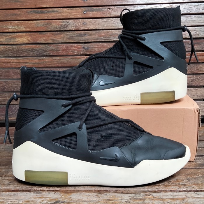 Harga sepatu nike fear of god best sale