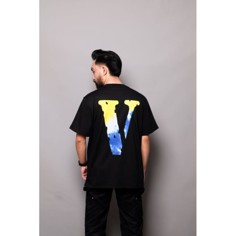 Jual VLONE FONT GRADATION TEE | Shopee Indonesia