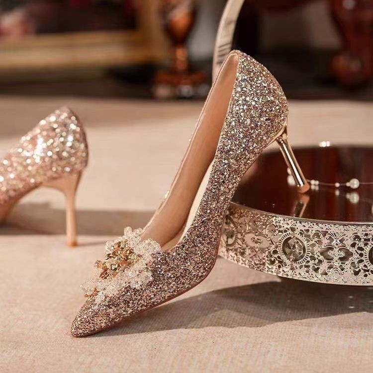 Wedding Shoes Show He Not Tired Bride 2024 French New Chinese Wedding Dress  Two Wears Red Champagne High Heels High Grade Shoes