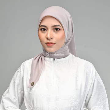 Hijaberies Baby Voal Square (Hijab Segiempat Voal Exclusive Ukuran 110x110 Cm)