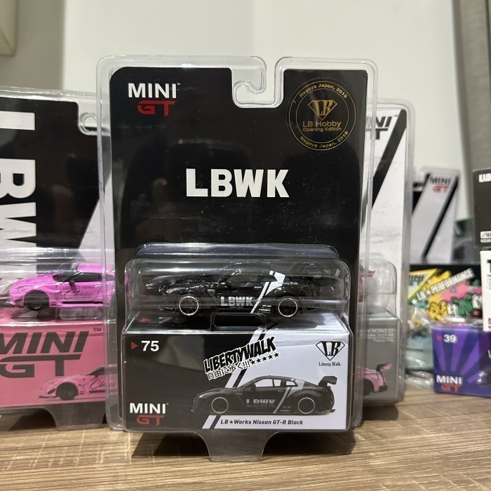 Jual MINI GT 75 LB WORKS NISSAN GTR R35 BLACK LBWK NAGOYA MINIGT ...