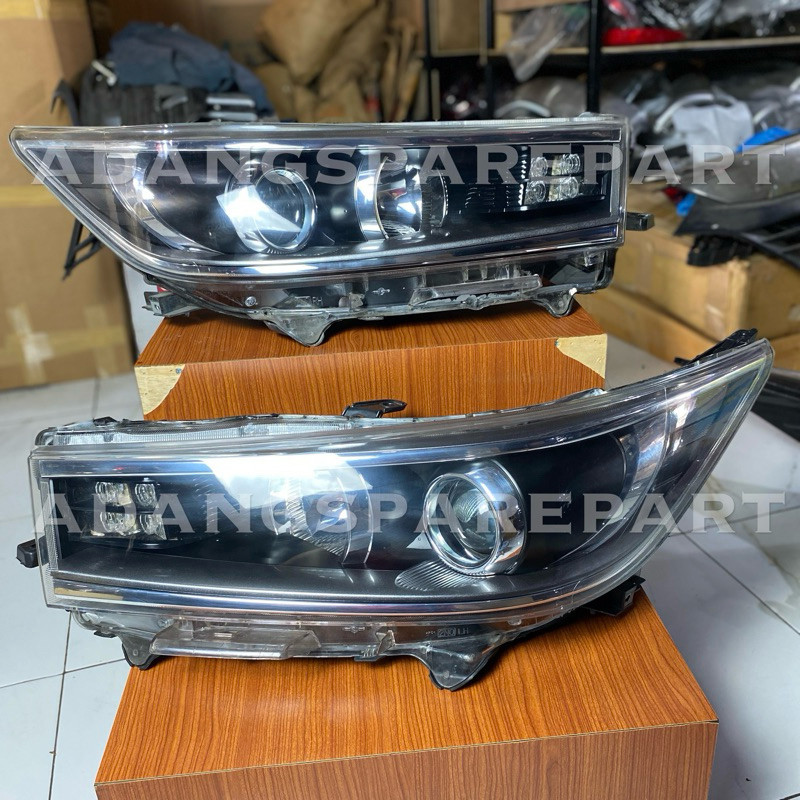 Jual Headlamp Lampu Depan Toyota Innova Reborn Tipe Q/V ORIGNAL 2017 ...