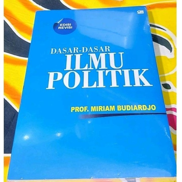 Jual Buku Dasar Dasar Ilmu Politik Prof Miriam Budiardjo | Shopee Indonesia