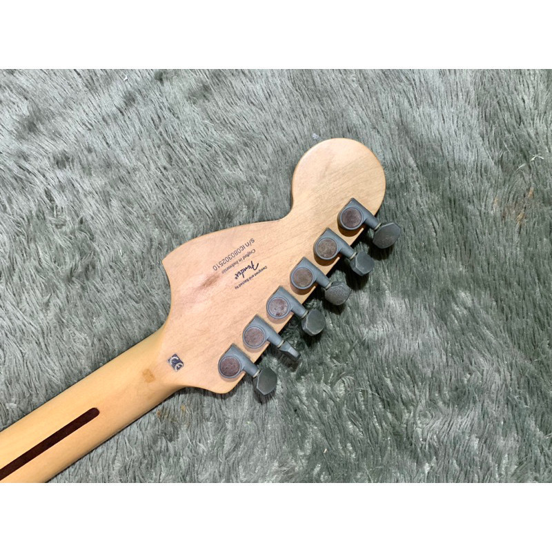 Jual Squier by Fender Stratocaster Obey Graphic Upgrade Gitar Elektrik ...