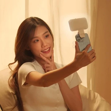Phone Selfie Light Mini LED Cube Clip Portable Lampu Jepit Hp Lampu Ngonten Video Vlog Makeup