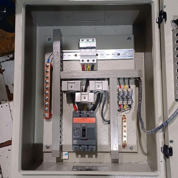 Jual Panel Listrik 3phass 100A Box 40x50 indoor new murah | Shopee ...