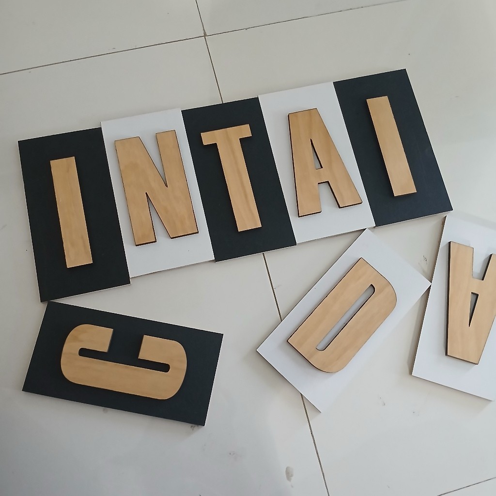 Jual hiasan dinding Huruf Lettering Kayu satuan papan nama tempel ...