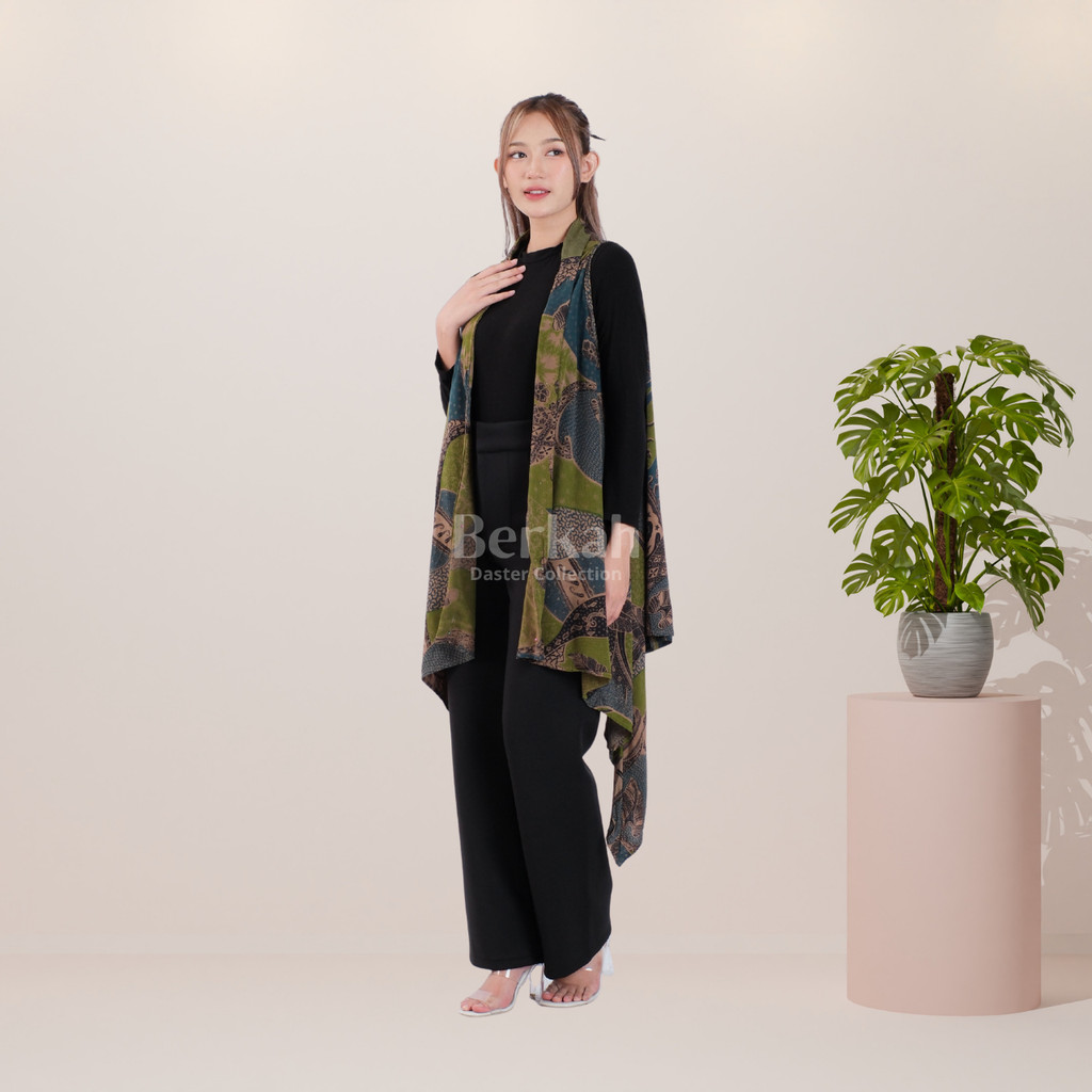 Outer Batik Tanpa Lengan Surya Teja 4
