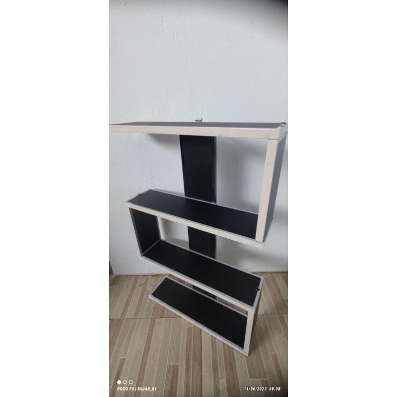 Jual Rak penyimpanan / rak dinding minimalis / Rak dinding list putih ...