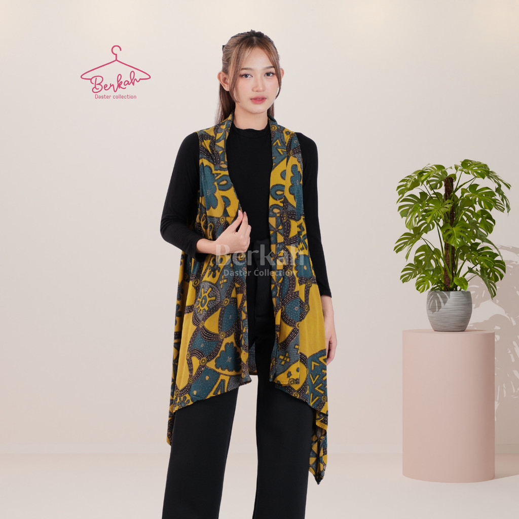Outer Batik Tanpa Lengan Surya Teja
