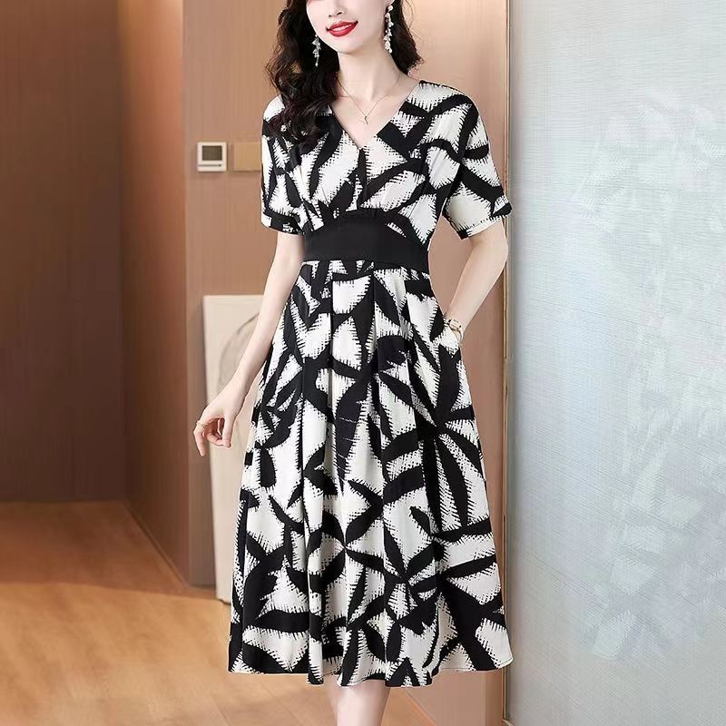 Jual FAN Dress Korea Simple Elegan Terbaru/Gaun Pesta Mewah Elegan Kekinian  | Shopee Indonesia