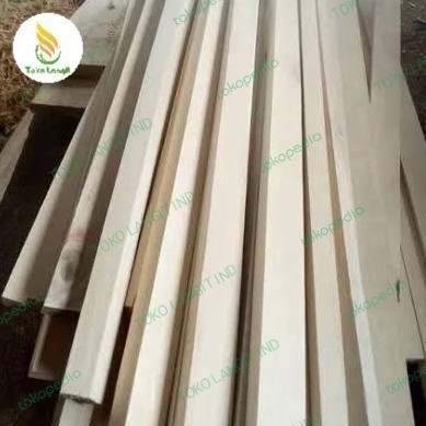 Jual List Kayu Reng Halus Stik Kayu Kotak Ukuran 3 x 2 Cm Reng Kayu ...