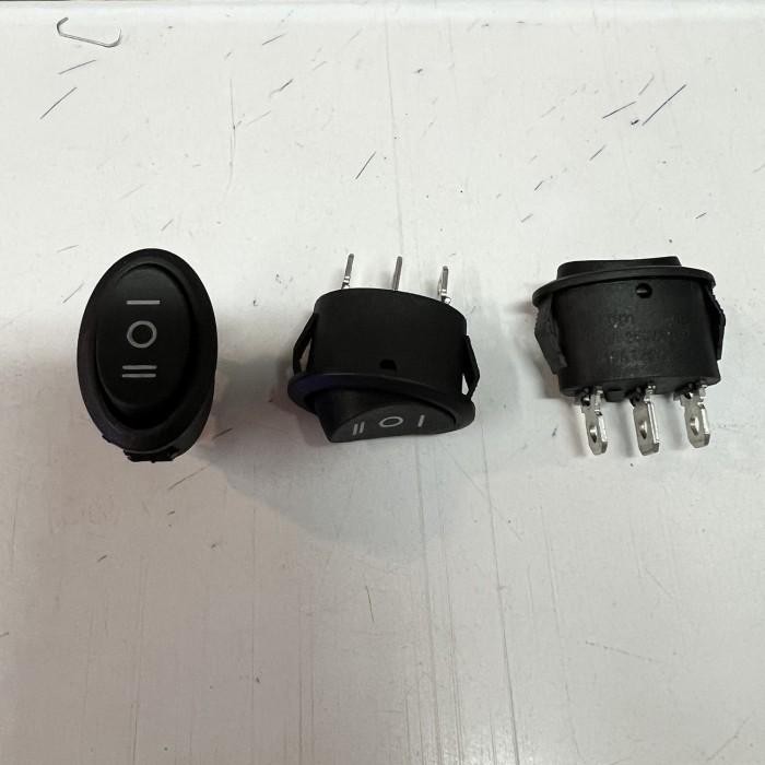 Jual Rocker switch 3 pin 3pin 3p 3 p Oval Lonjong On Off On Hitam ...