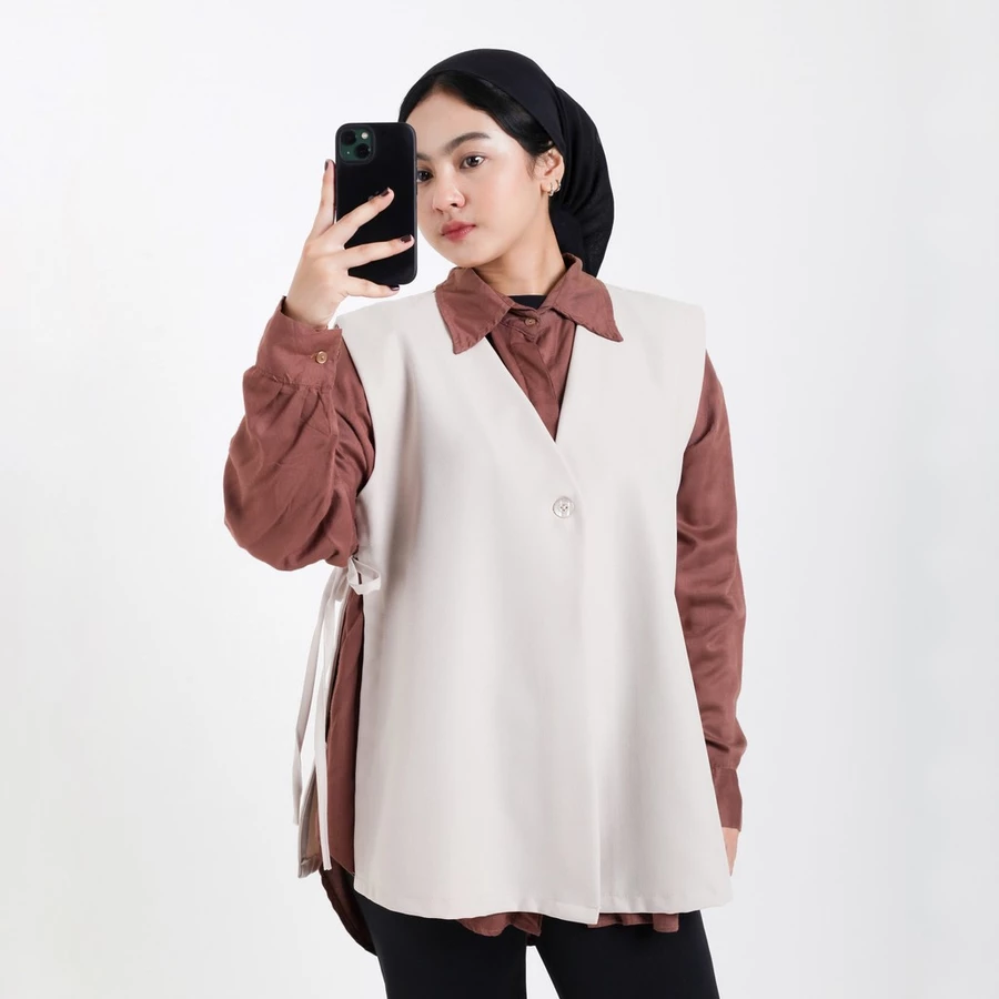 Divya Vest