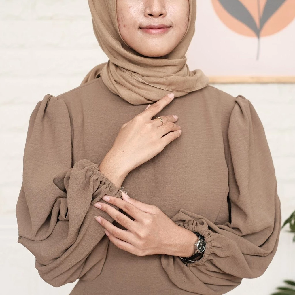 Dress Nara Crincle Premium tampilan full body