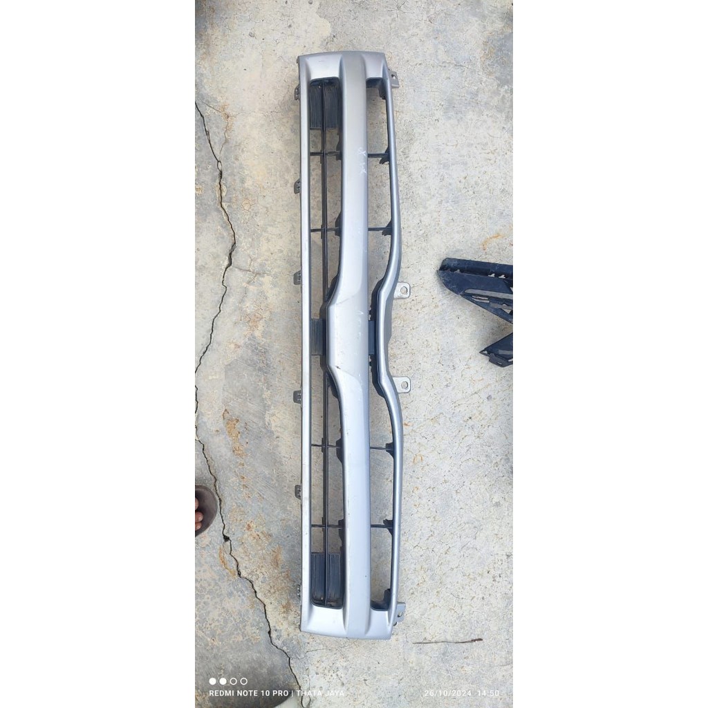 Jual Grill grille radiator toyota hiace commuter | Shopee Indonesia