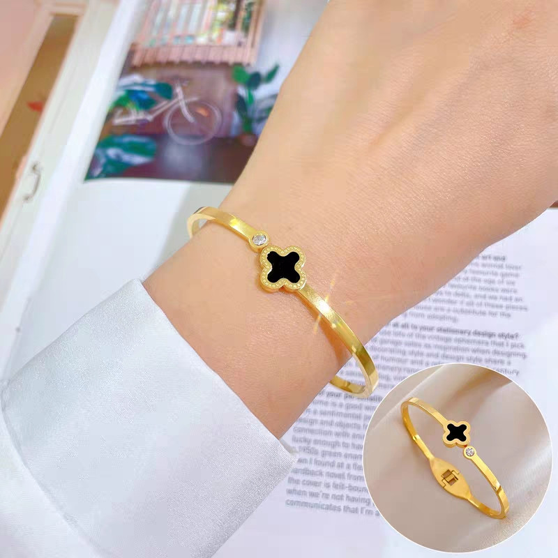 Gelang Tangan Cartier Mata Bunga Hitam Terbaru Anti Karat Dan Tidak Mudah  Luntur