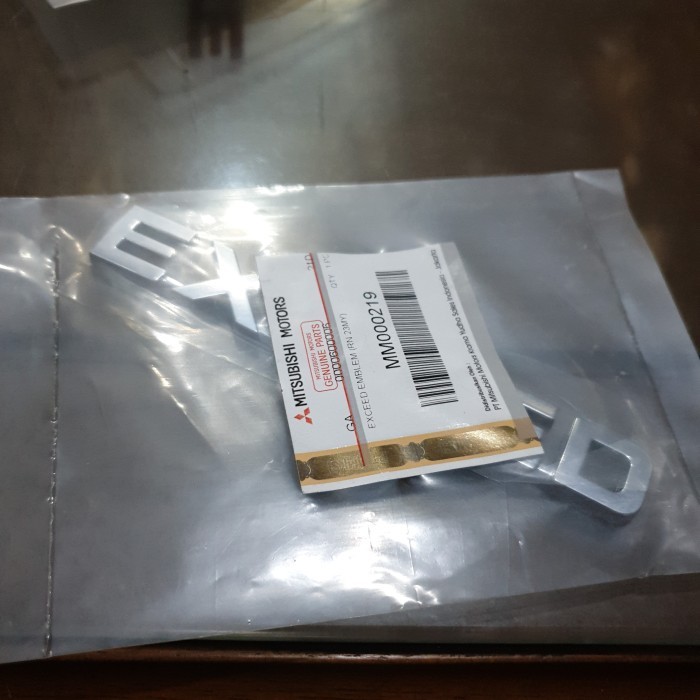 Jual Emblem EXCEED Font Tegak Xpander 2023 MM000219 Parts | Shopee ...