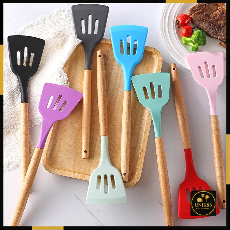 [UNIK88] Spatula Lubang Silicone Gagang Kayu / Spatula Silikon Tahan Panas | AutoStock