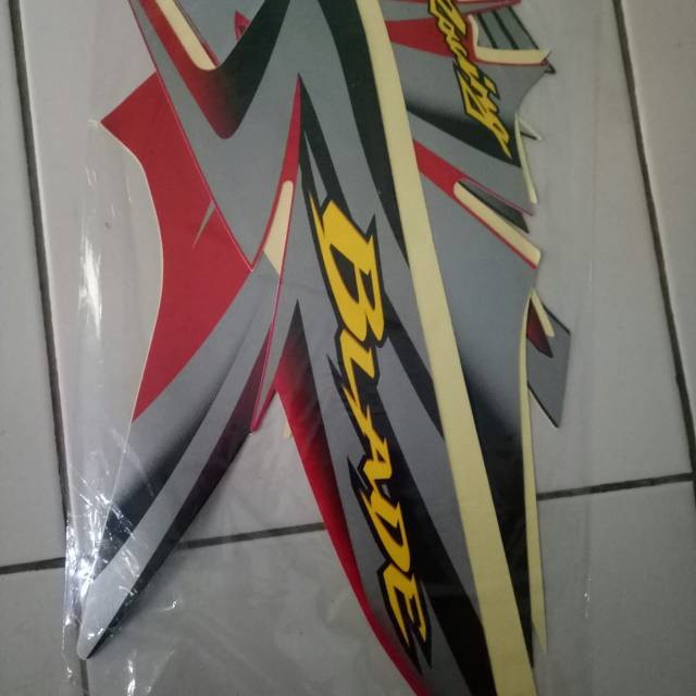 Jual Stiker striping honda Blade racing 2010 merah kualitas terbaik ...