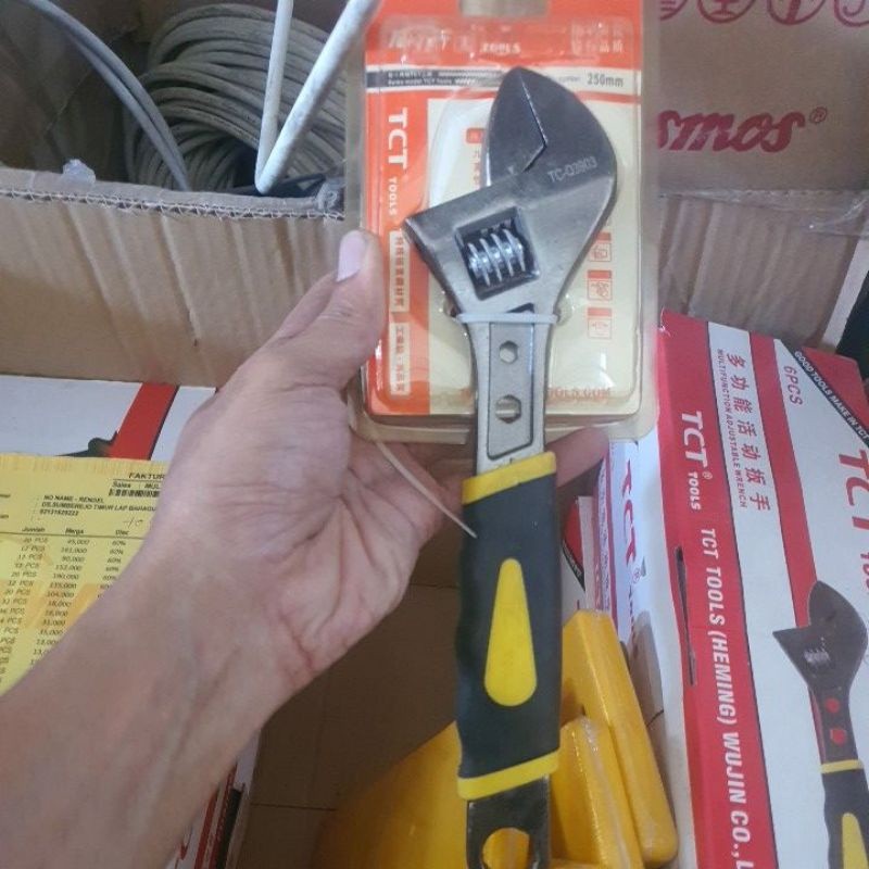Jual KUNCI INGGRIS HANDLE KARET MAKS BAUT 30mm TCT TC Q3903 250mm / 10 ...