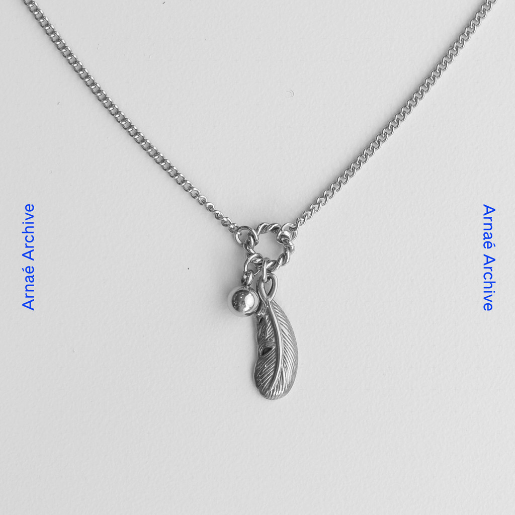 Jual Arnaé Archive — Feather Plume Necklace — Kalung Unisex Premium ...
