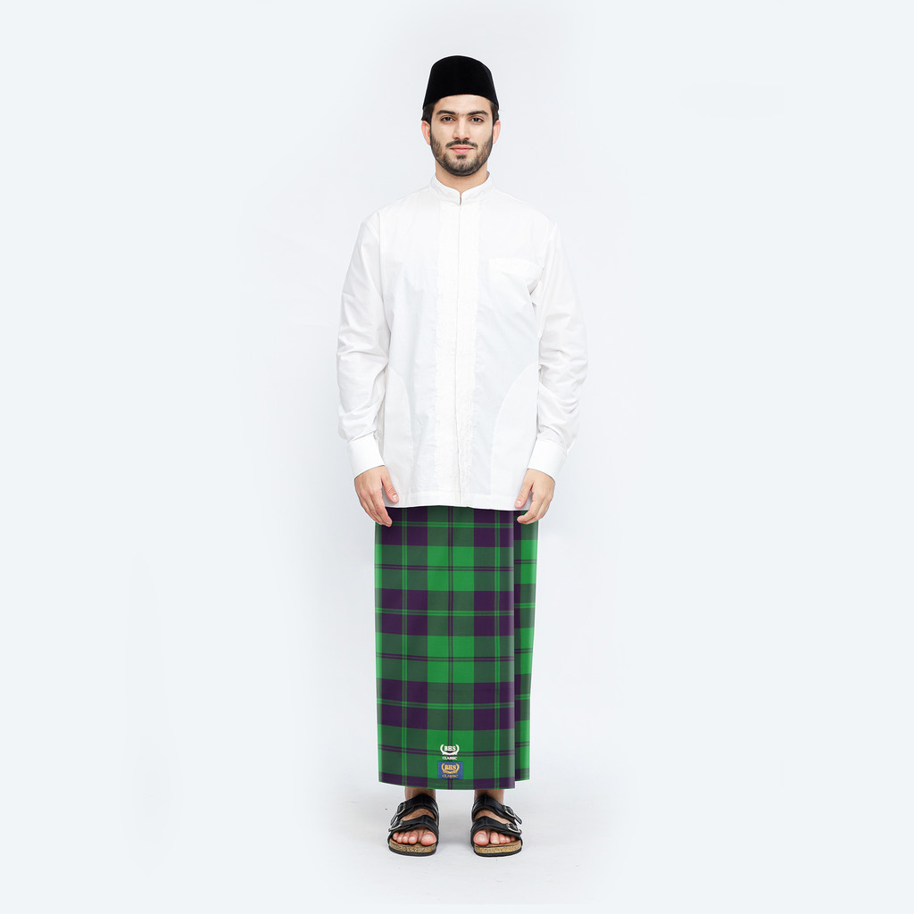 Sarung BHS Classic Gold Motif C42 KDT Hijau Besar