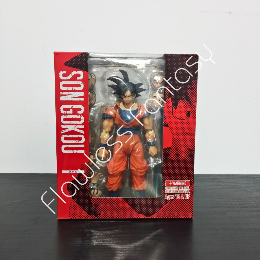 Dragon Ball Z Goku/Action Figure- Figure Action. em Promoção na Americanas