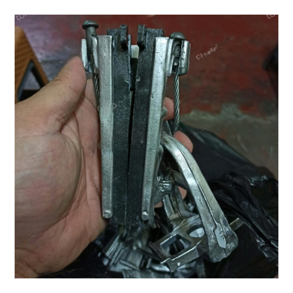 Jual Wedge / String Clamp 25 - 70 mm / Tarikan Klem Servis Kabel Twist ...