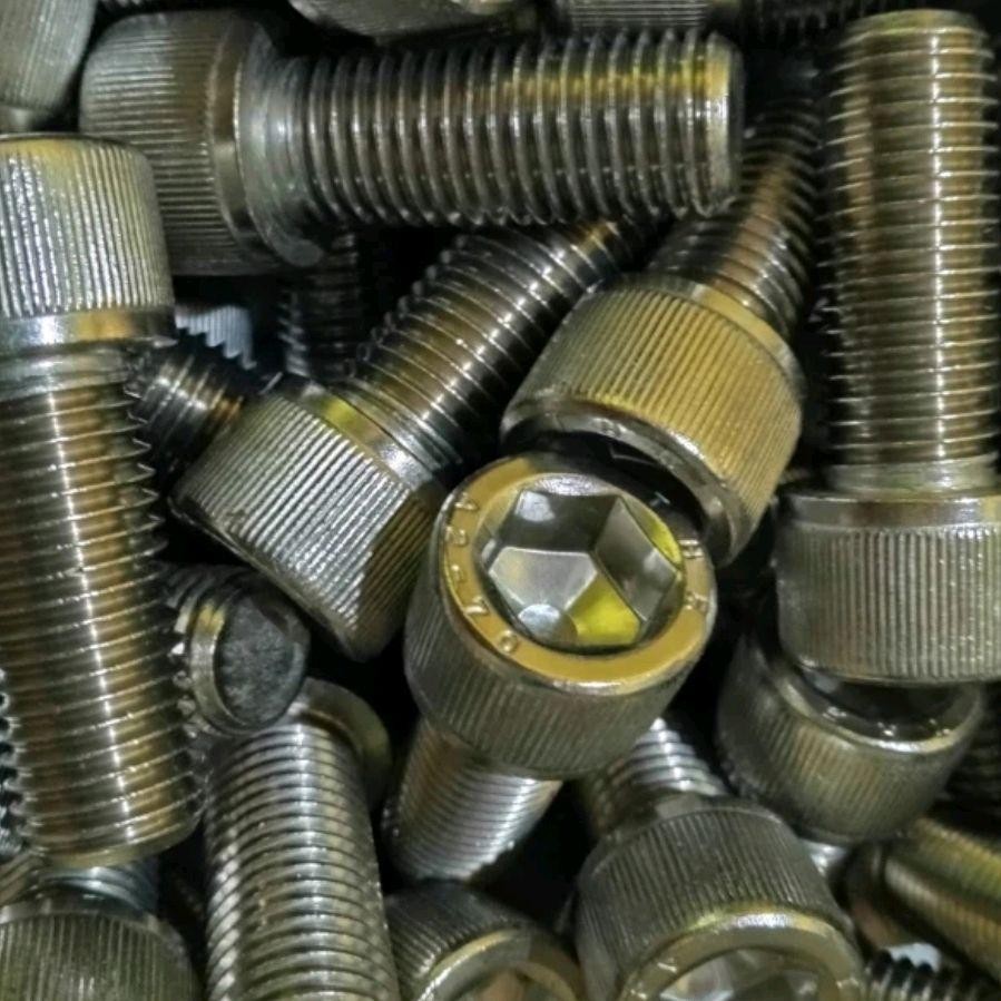 Jual Baut L Stainless / baut socket M20X70 Full Drat pitch 2.5 Material ...