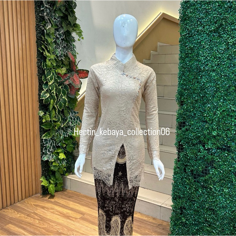 Jual KEBAYA JANGGAN MODERN // KEBAYA GADIS KRETEK // KEBAYA WISUDA