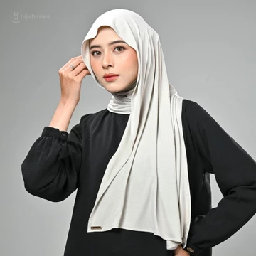 FREE SCRUNCHIE Hijaberies Kesa Pashmina Kaos (Pashmina Bahan Rayon Spandex Dan Tencel Modal)