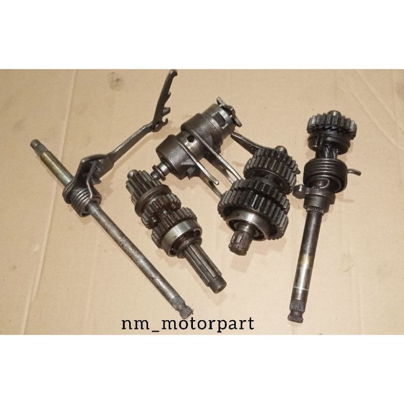 Jual Gear gir Gigi Rasio Transmisi Honda Astrea Grand Supra x Legenda ...