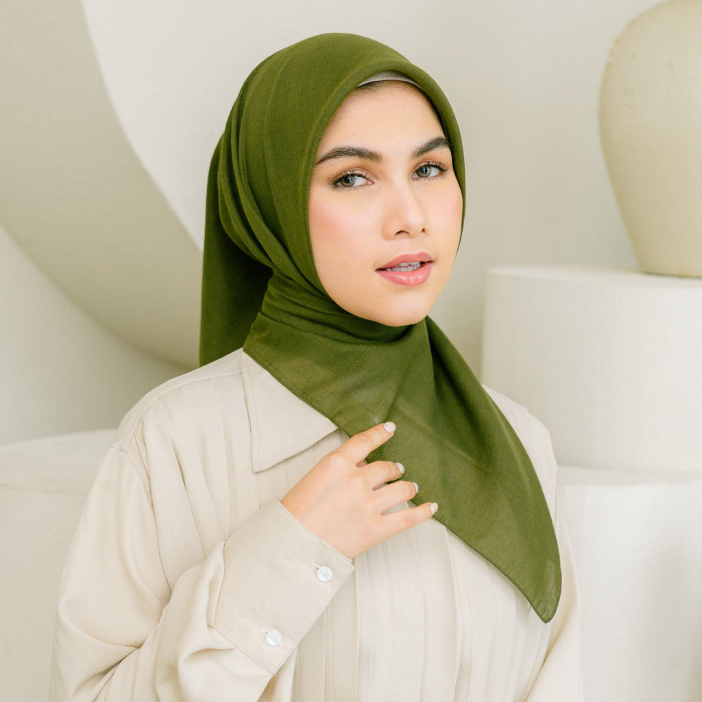 Lozy Hijab Theya Voal Square (Hijab Segiempat Bahan Voal Premium)