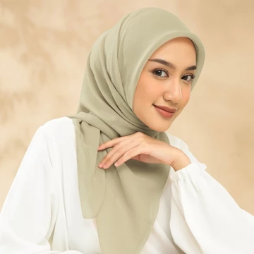 Lozy Hijab Plain Paris Lozy X Lesti (Hijab Segiempat Paris Japan Jahit Luar Timbul)