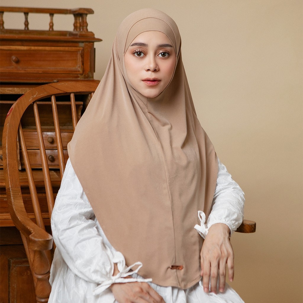 Lozy Hijab Malay Instan Lozy X Lesti (Instan Hijab Dagu Bahan Jersey)
