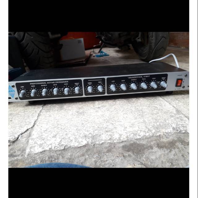 Jual RANIC crossover aktif 4 way subwoofer ranic aktif crosover sound ...