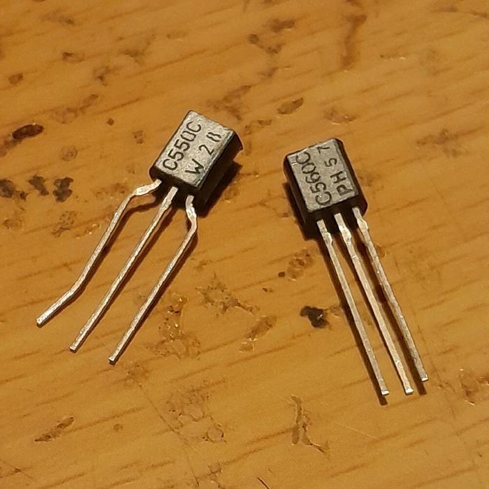 Jual Transistor BC550C C550 C C550C BC550 C and BC560C BC560 C ...