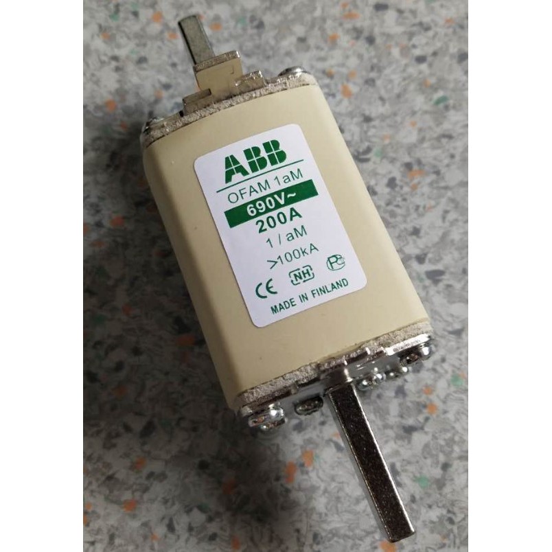 Jual Fuses OFAM 1aM 200A 690V 1aM OFAA2H200 OFAA2H400 OFAA3H500 OFAA00H ...