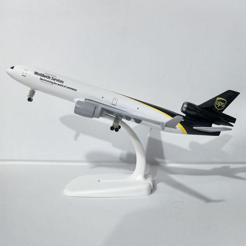 Jual JASON TUTU 20CM UPS McDonnell Douglas MD-11 Aircraft Model Planel ...