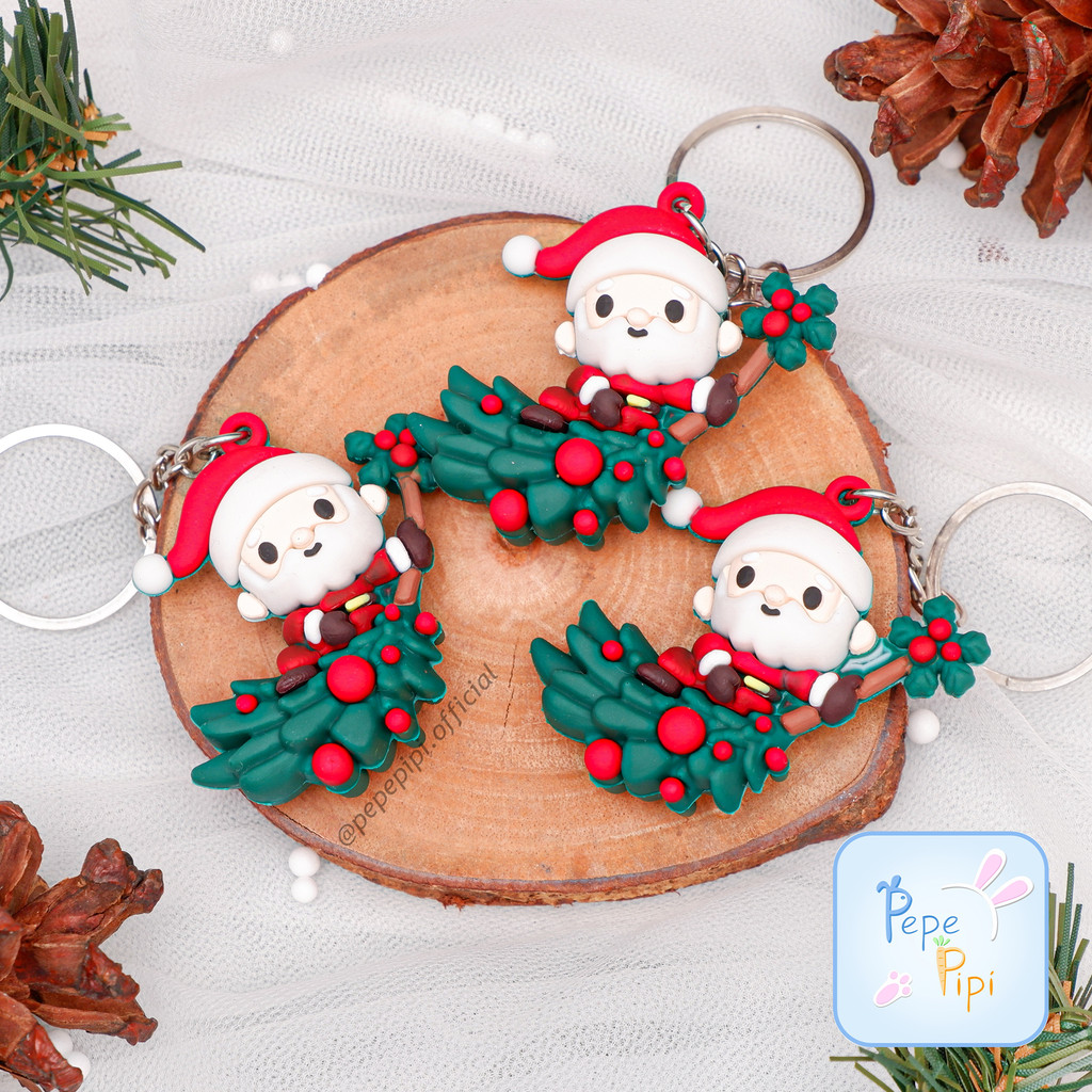 Jual Gantungan Kunci Karet Natal Santa Naik Pohon GK-2100 Keychain ...