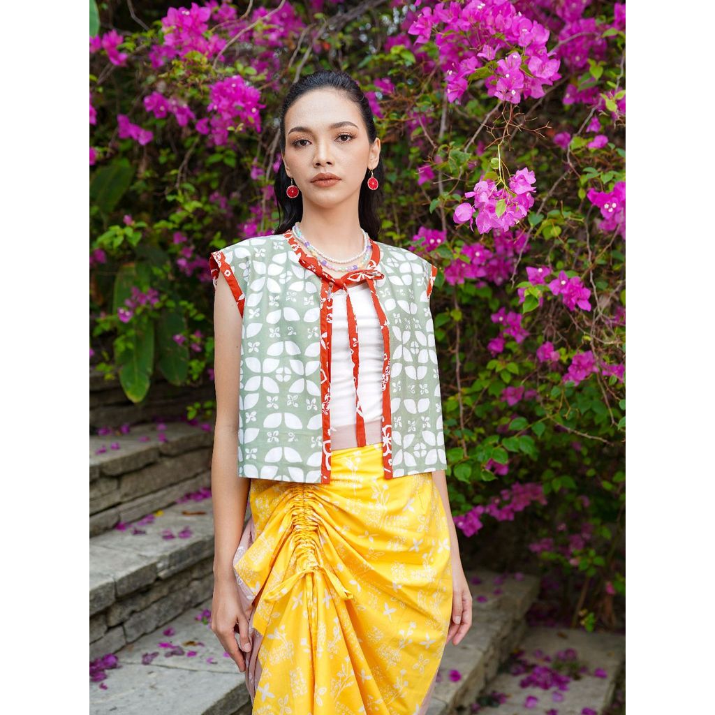 Jual Batik ENOM - Outer Aimee dan Rok Laksmi Batik Cap Bahan Katun ...